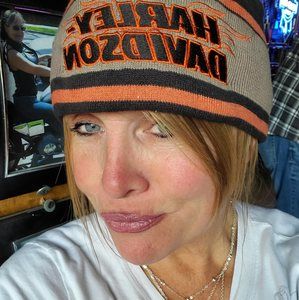 Meet your Posher, Debbie